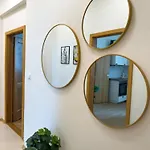 Apartment 100m2 Wenceslas Comfort, 3bdr With Netflix Prague