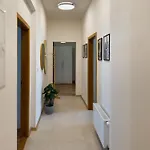100m2 Wenceslas Comfort, 3bdr With Netflix