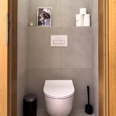 100m2 Wenceslas Comfort, 3bdr With Netflix 布拉格