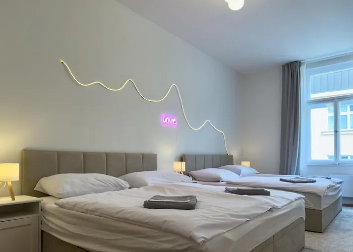 100m2 Wenceslas Comfort, 3bdr With Netflix Прага
