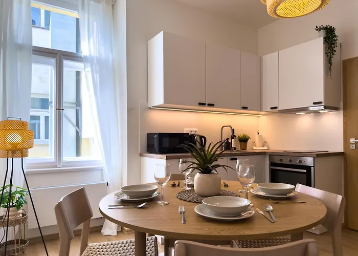 100m2 Wenceslas Comfort, 3bdr With Netflix Lägenhet