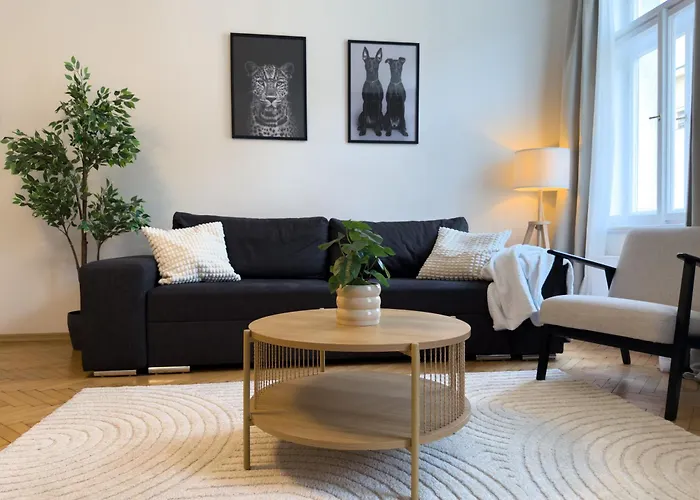 100m2 Wenceslas Comfort, 3bdr With Netflix Prag